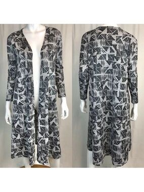 LuLaRoe Black & White Geometric Open-Front Robe
